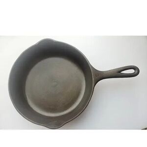 Premium Gray Cast Iron Skillet